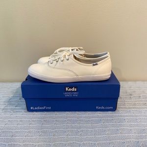 WOMEN'S KEDS CHAMPION LEATHER OXFORD SNEAKERS